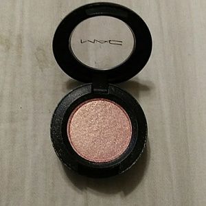 Mac eyeshadow